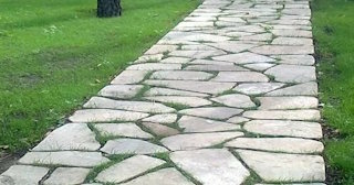 Профессиональная укладка камня на дорожки в Соли-Илецке в октябре