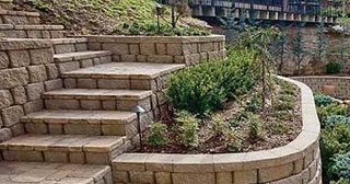 Установка подпорных стенок из блоков в Соли-Илецке от 3646 руб. - ТротуарнаяПлитка
